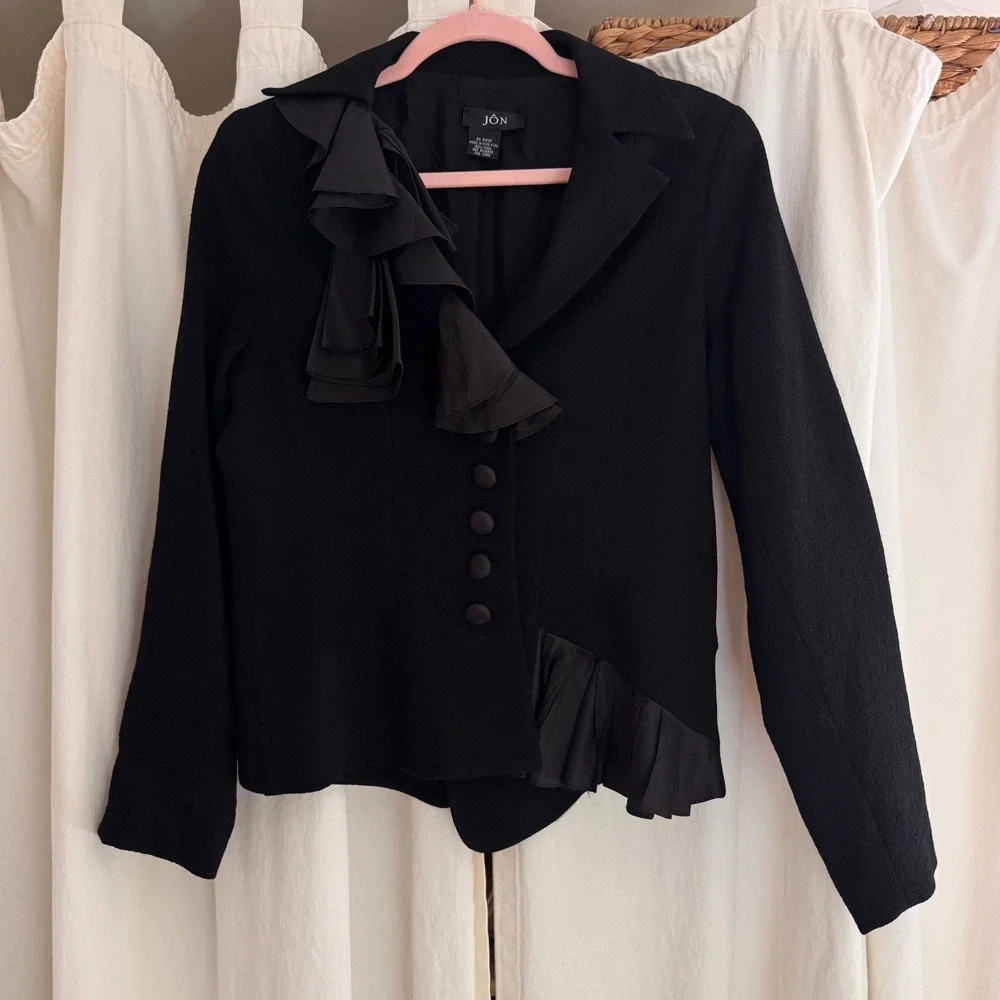 Vintage JÓN Black Wool Ruffle Asymmetrical Cocktail Blazer Jacket‎  S/M